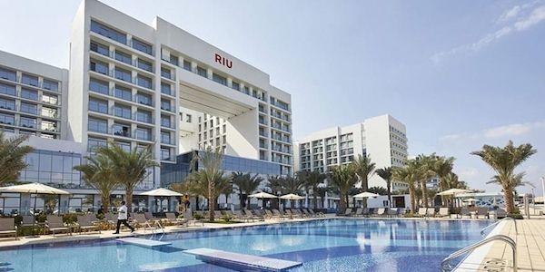 HOTEL RIU DUBAI - Urlaub in direkter Strandlage auf den Deira Islands!