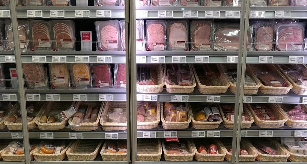 Lebensmittelhandel gegen Tierwohlabgabe im Supermarkt