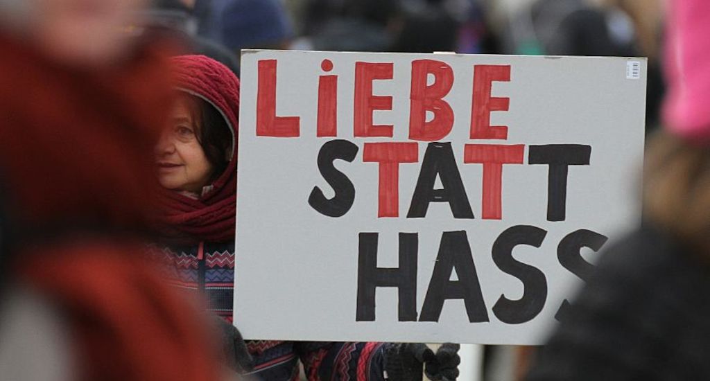 Zentralrat der Juden: Demos gegen Rechts bringen Vertrauen zurück