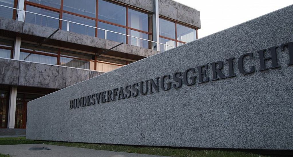 NRW will Karlsruhe besser vor Verfassungsfeinden schützen