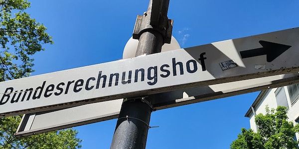 Bericht: Rechnungshof wirft Bahnchef Lutz Falschaussage vor